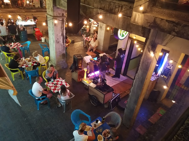 BBQ Pink House - อำเภอเมืองภูเก็ต