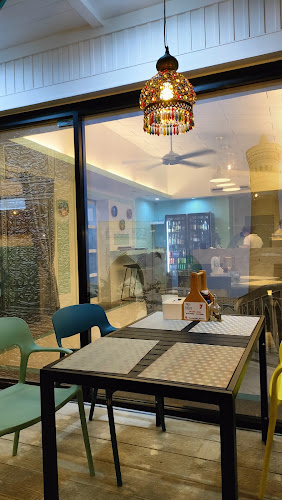 192, 2 ถนน กะรน ตำบล กะรน อำเภอเมืองภูเก็ต ภูเก็ต 83100