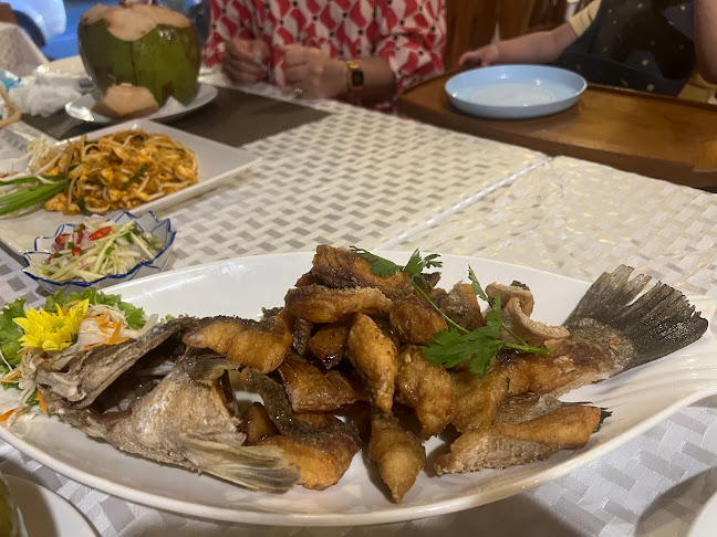 Siam sunset restaurant - การบริการอาหารและที่พัก