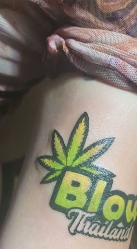 Opinii despre Blow Amur Burger Club în อำเภอบางละมุง - การบริการอาหารและที่พัก