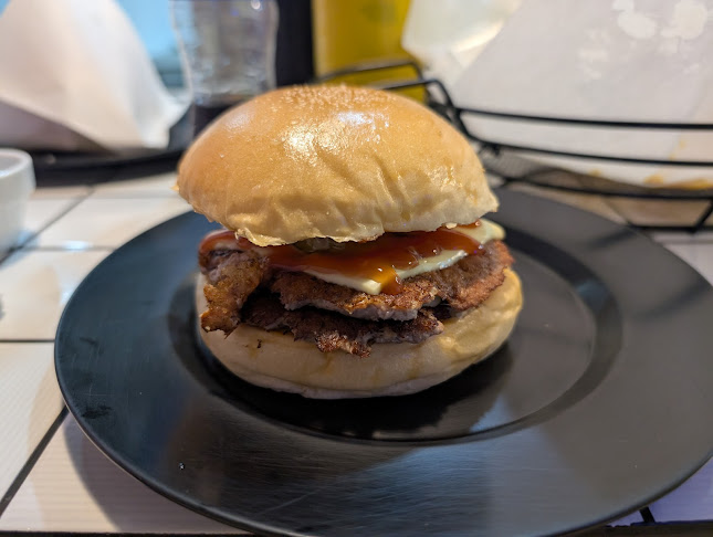 Meat & Bun Burger - อำเภอถลาง