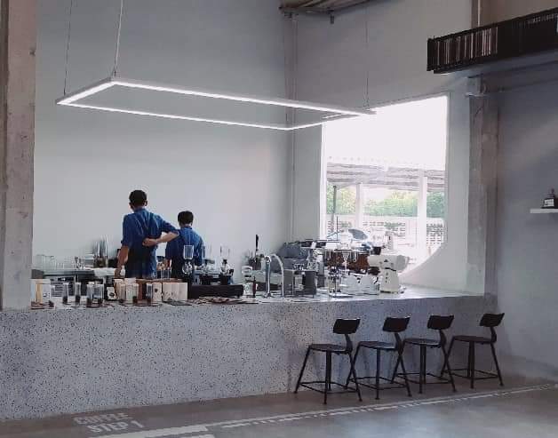 U Cup Coffeebar x Specialty Coffee (ยูคัพ คอฟฟี่บาร์ เอ็กซ์ สเปเชียลตี้คอฟฟี่) - การบริการอาหารและที่พัก