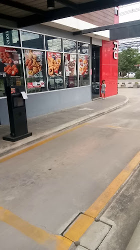 Opinii despre KFC Tontann Market (DT) în อำเภอเมืองขอนแก่น - การบริการอาหารและที่พัก