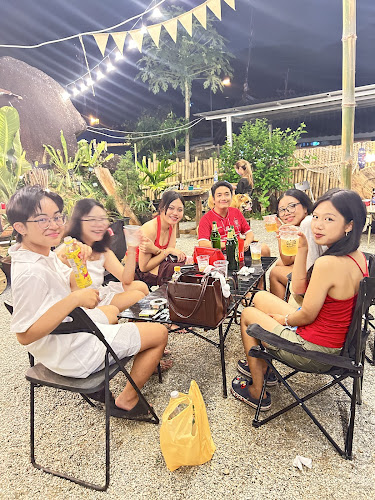 หลังบ้าน Camping bar