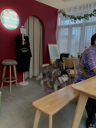 Opinii despre ma lune (มาลูน) Specialty Coffee Roaster în Mueng - การบริการอาหารและที่พัก