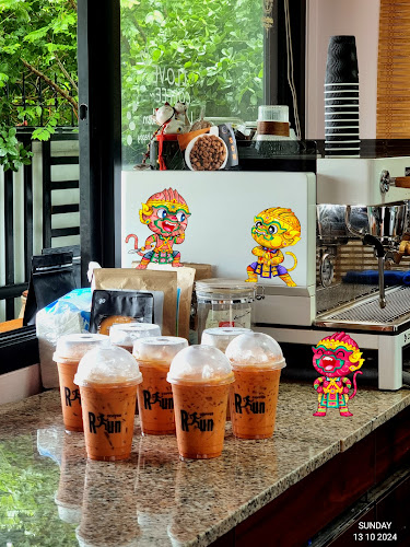 Coffee Run ร้านกาแฟ คอฟฟี่รัน - การบริการอาหารและที่พัก