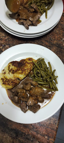 Swiss tiger bar kata - การบริการอาหารและที่พัก