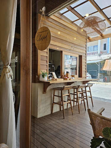 Bread Crumbs Cafe' - อำเภอเมืองภูเก็ต