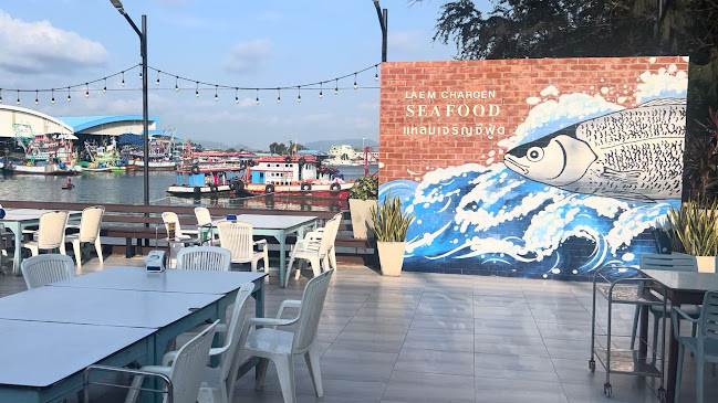 Comentarii opinii despre แหลมเจริญ ซีฟู้ด ระยอง