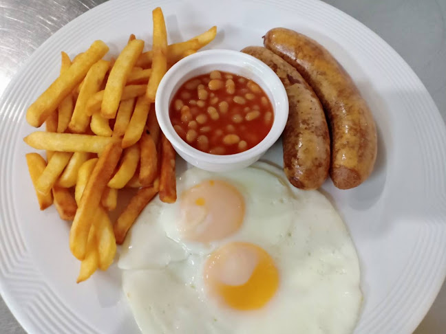 Jolly`s Hotel & Restaurant - อำเภอบางละมุง