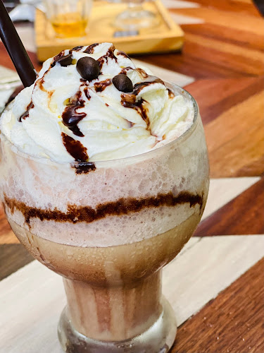 อาคารทรีมังกี้ส์ 105 หมู่ที่ 4 ถนนเหมืองเจ้าฟ้า ตำบล วิชิต อำเภอเมืองภูเก็ต ภูเก็ต 83000