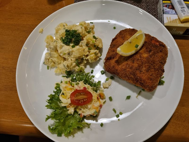 Torti's Biergarten - การบริการอาหารและที่พัก