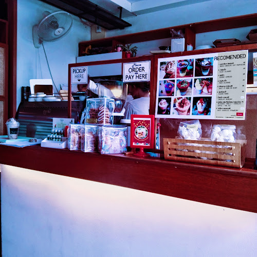 Opinii despre Sweet at moon în อ.เมือง - การบริการอาหารและที่พัก