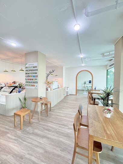 Shalala Cafe' X Studio (ชาลาล่า คาเฟ่)