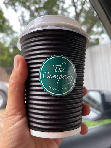 The Company - การบริการอาหารและที่พัก