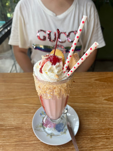 FIVE Loaves Burgers & Cafe’