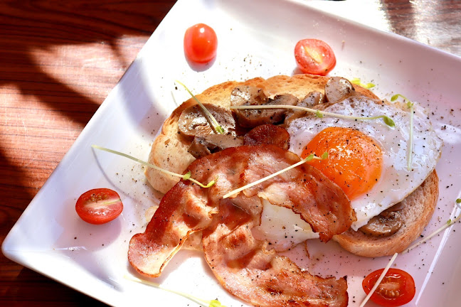 Comentarii opinii despre Little Mook Cafe