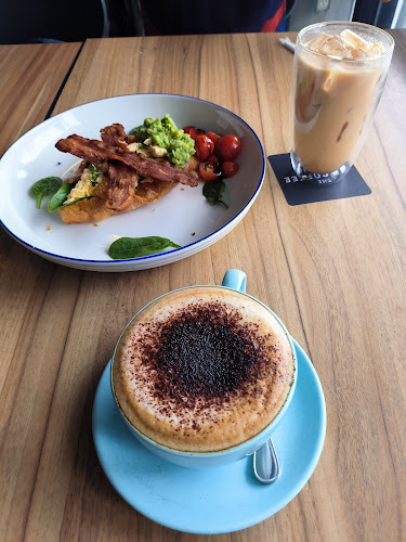 Opinii despre The Coffee Club Jungceylon Patong în อำเภอกะทู้ - การบริการอาหารและที่พัก