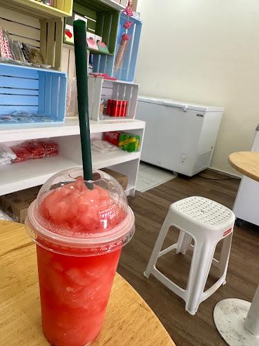 Kulato ice cream - การบริการอาหารและที่พัก