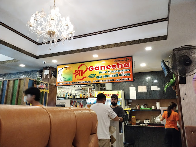 Comentarii opinii despre Shree Ganesha - Pure Vegetarian Restaurant