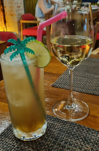 ครัวมาลี เฉวง - การบริการอาหารและที่พัก