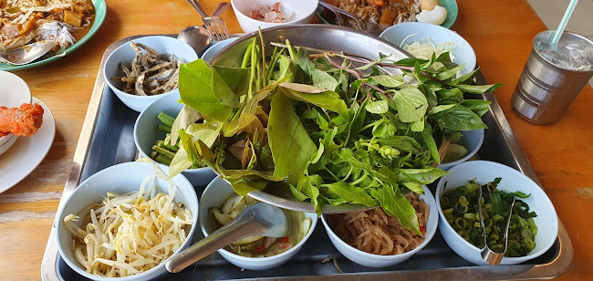 66 2 ถ. ภูเก็ต ตำบลตลาดใหญ่ อำเภอเมืองภูเก็ต ภูเก็ต 83000