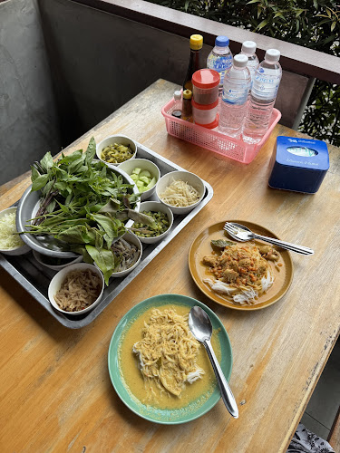 66 2 ถ. ภูเก็ต ตำบลตลาดใหญ่ อำเภอเมืองภูเก็ต ภูเก็ต 83000