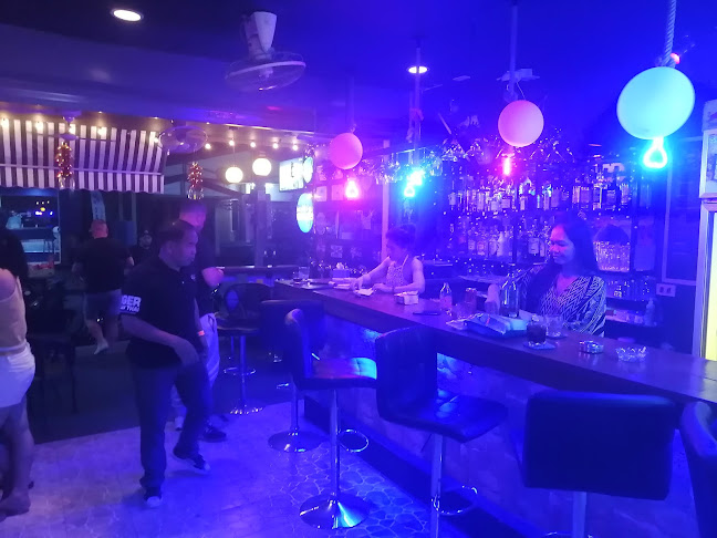 Sunny Bar Chalong - อำเภอเมืองภูเก็ต