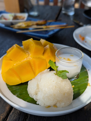 Beach Pig - อำเภอถลาง