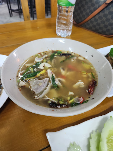 ครัวในไร่เกาะสมุย - การบริการอาหารและที่พัก