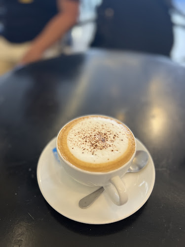 Opinii despre At All Cafe în อำเภอบางละมุง - การบริการอาหารและที่พัก