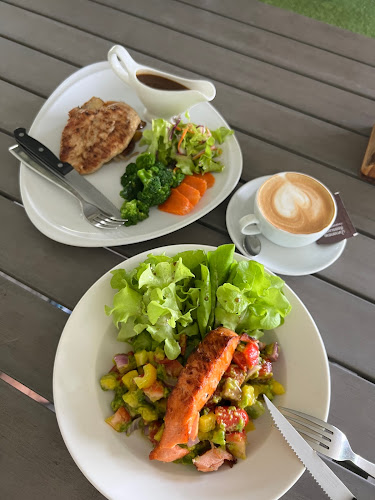 N1 Cafe' & Green - การบริการอาหารและที่พัก