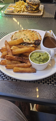 The Avenue Shopping Centre, Thanon Pattayasaisong, Muang, เมืองพัทยา อำเภอบางละมุง ชลบุรี 20150