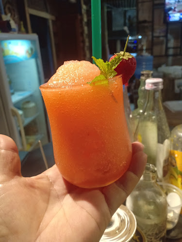 Ruay wai Kitchen ครัวรวยไว - การบริการอาหารและที่พัก