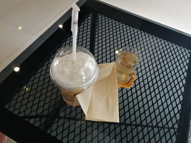 แกะดำคอฟฟี่ - การบริการอาหารและที่พัก