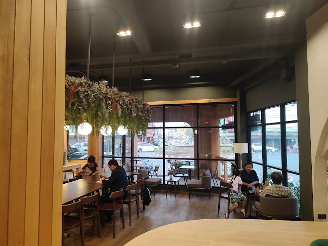 Café Amazon สาขา วงเวียนน้ำพุ ตลาดโพธิ์จันทร์ (SD3673) - การบริการอาหารและที่พัก