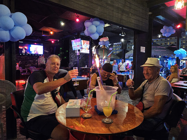 237/6 ถนน ราษฏร์อุทิศ 200 ปี ตำบล ป่าตอง อำเภอ กะทู้ ภูเก็ต 83150