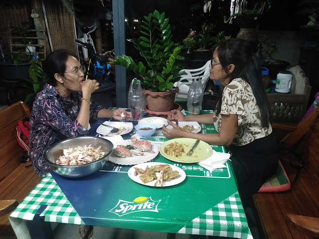 PAMAI KITCHEN ครัวป้าไหม@ปฏักวิลล่า​ห้าแยกฉลอง​ ภูเก็ต​ - การบริการอาหารและที่พัก