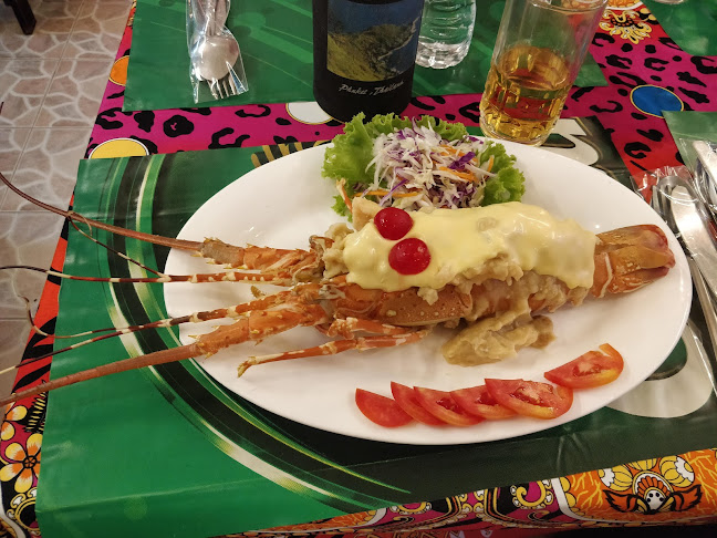 Opinii despre The Restaurant and Bar at Karon Beach în อำเภอเมืองภูเก็ต - การบริการอาหารและที่พัก