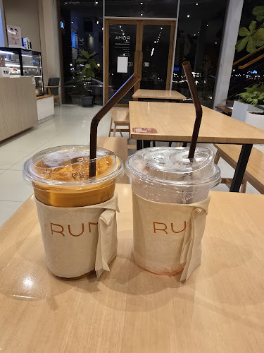 Ruma Cafe & Co-Working Space - การบริการอาหารและที่พัก