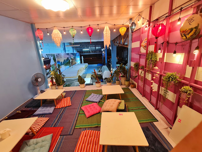 ครัวคุณฟ้าเวียดนามสะใภ้ไทย - การบริการอาหารและที่พัก