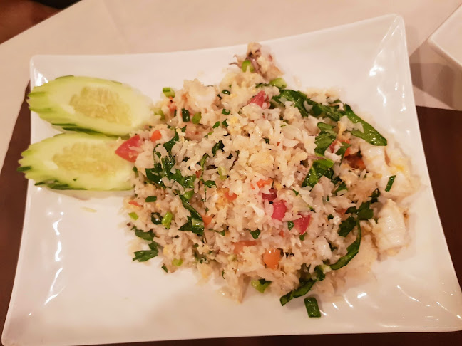 Eurasian Restaurant - การบริการอาหารและที่พัก