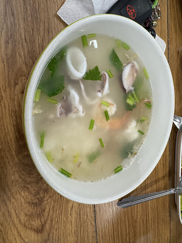 ร้านข้าวต้มปลาแป๊ะจั๊วะ - การบริการอาหารและที่พัก