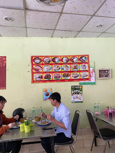 Opinii despre พัทยาสไลซ์ชิคเค่นแอนด์แฟตตี้ไรซ์ în อำเภอบางละมุง - การบริการอาหารและที่พัก