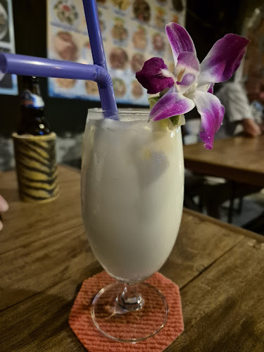 Happy Bar and Restaurant - อำเภอกะทู้