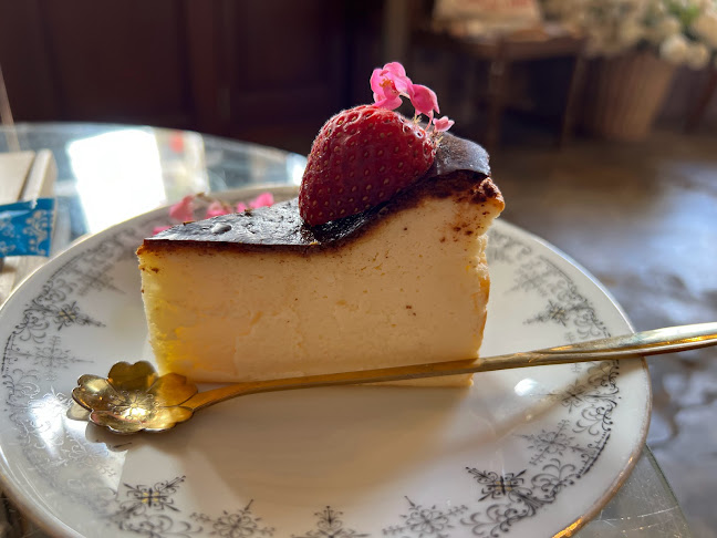 Opinii despre ไฟโฟ โอลด์ทาวน์ คาเฟ่ แอนด์ ฟลอรัล în อำเภอเมืองนครราชสีมา - การบริการอาหารและที่พัก