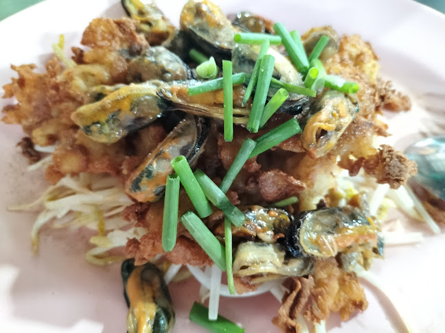 ร้านหอยทอดแม่สำอางค์ - การบริการอาหารและที่พัก