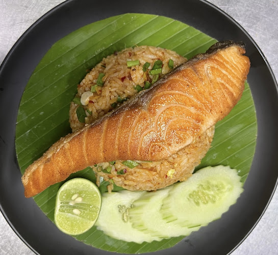 Comentarii opinii despre Red Chair