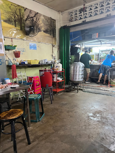 Opinii despre ร้านก๋วยจั๊บแห่งความสุข Happy Noodle în อำเภอหาดใหญ่ - การบริการอาหารและที่พัก