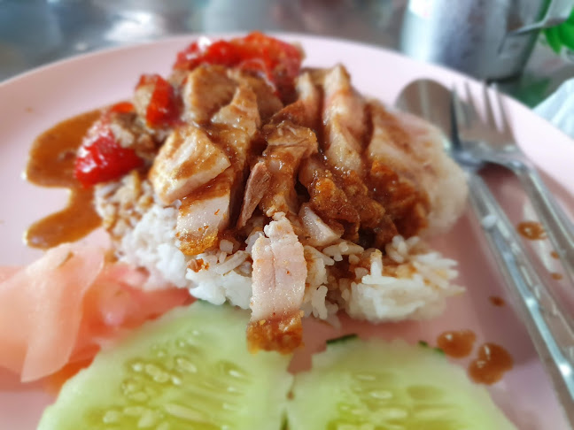 เจ๊จิ๋ม ก๋วยเตี๋ยวเส้นปลา เกี๊ยวปลา - อำเภอเมืองระยอง